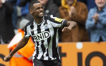 Newcastle 'tell Arsenal final decision on Alexander Isak future'