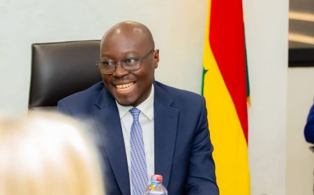 U.S. Ambassador Applauds Finance Minister’s Transparency at Economic Dialogue