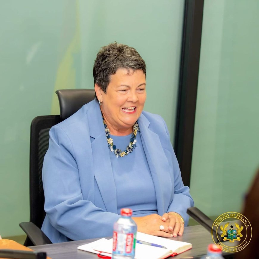 U.S. Ambassador Applauds Finance Minister’s Transparency at Economic Dialogue