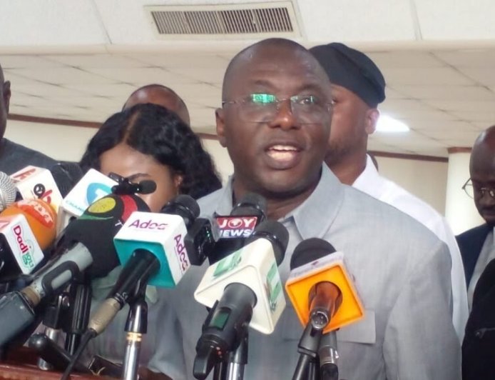 MINORITY CONDEMN GOVERNMENT OVER COCOA PRICE REDUCTION